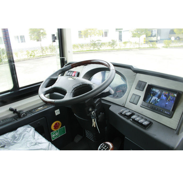 7.3m ディーゼルシティバス 25人乗り 排気量IVと最大速度69km/h 公共交通