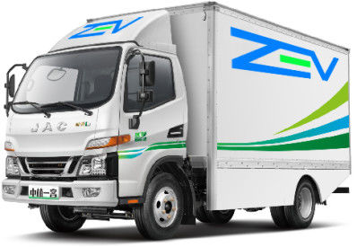 96.77kWh バッテリー電動ミニトラック 440kmの走行距離と貨物輸送のための冷蔵オプション