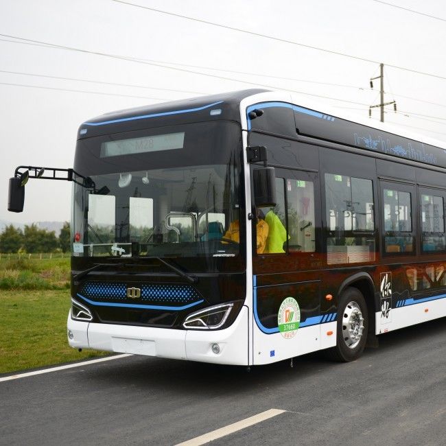 12mの低床電動都市バス 高容量LFPバッテリー 300kmの走行距離 OEM公共交通機関ソリューション