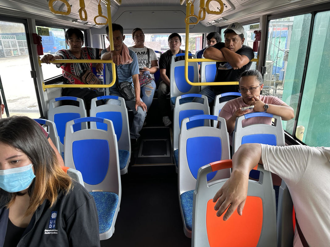 6.6M 電動都市交通バス 16人座 左方向方向制御 エアコン付き