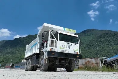 95トン電気鉱山トラック 528kWh ゼロエミッション